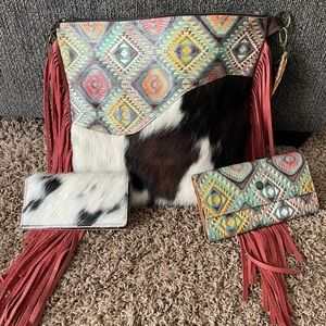 Dancing Cactus Design Cowhide Purse Set